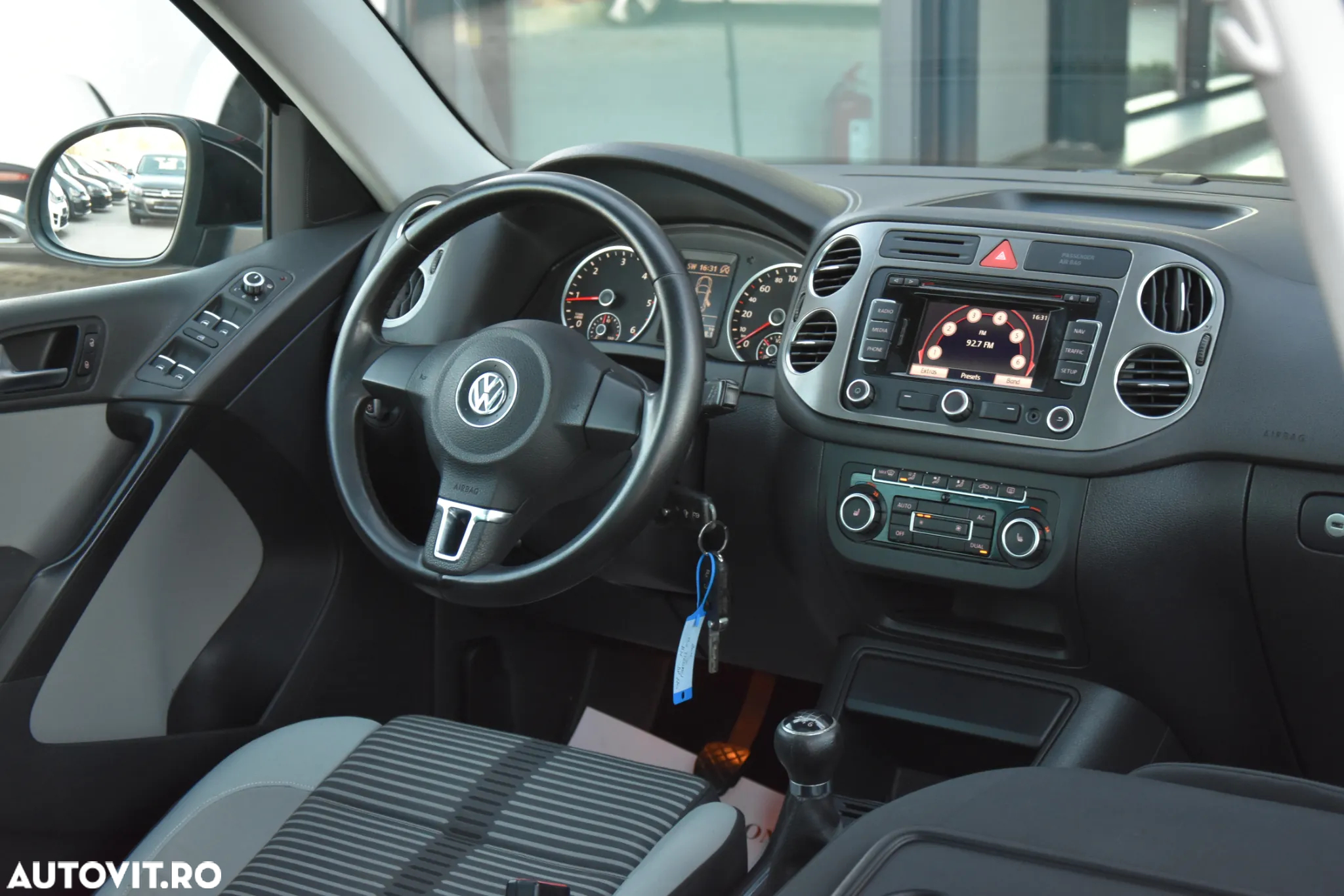 Volkswagen Tiguan 2.0 TDI DPF BlueMotion Technology Team - 16