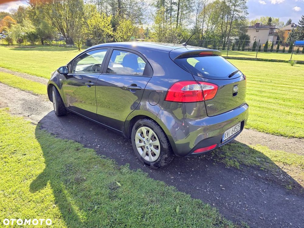 Kia Rio 1.2 M - 3