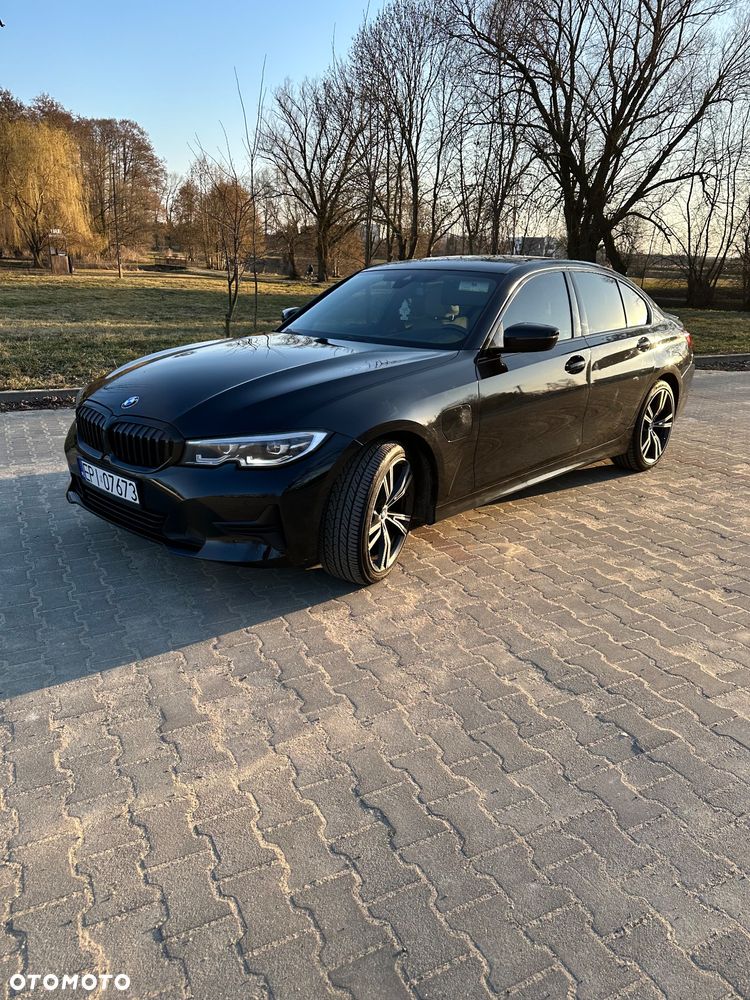 BMW Seria 3 330e M Sport - 7