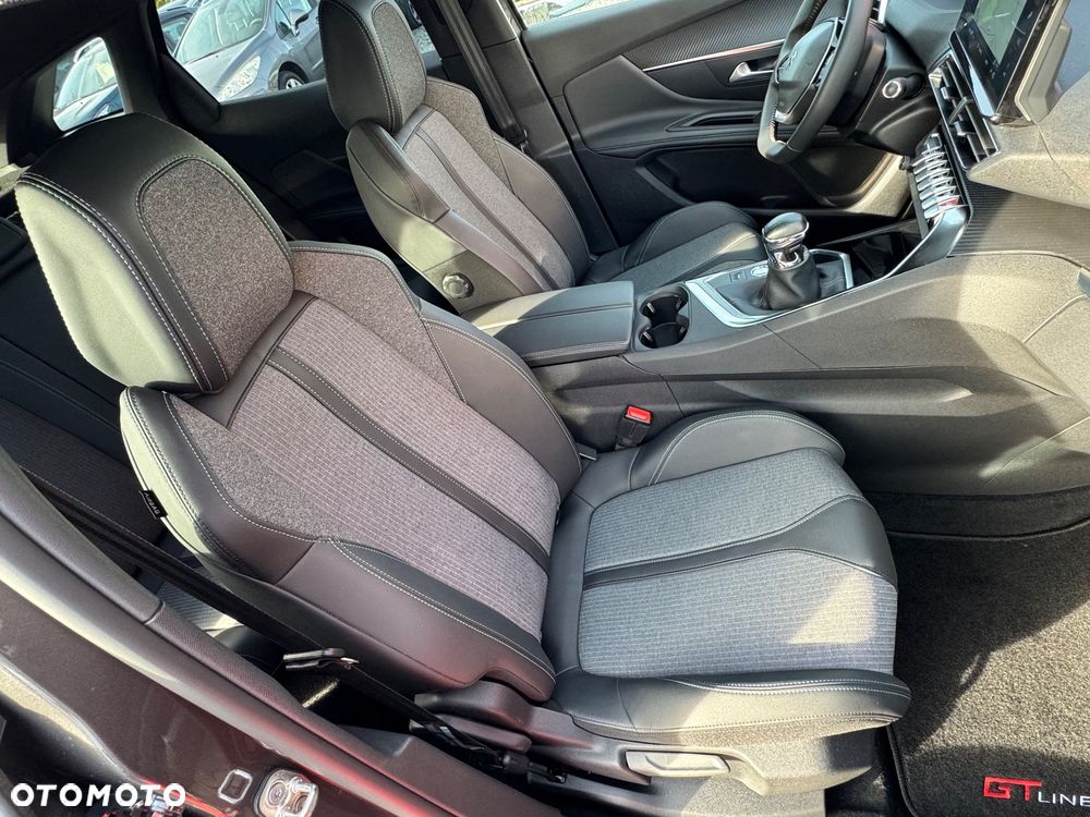 Peugeot 3008 PureTech 130 Stop & Start Allure - 24