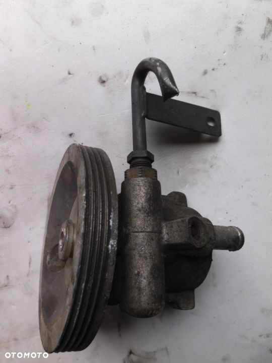 Pompa wspomagania kierownicy Renault Clio I 1.4 8v 7700805017 - 4
