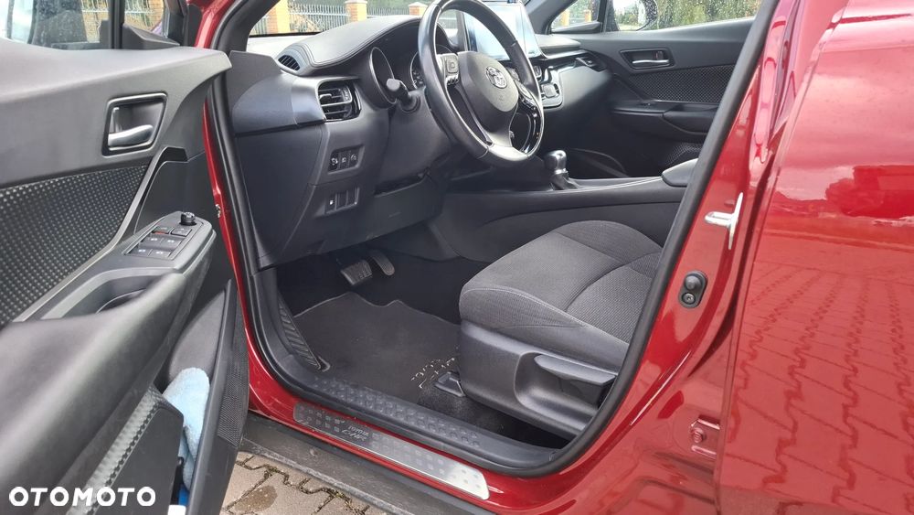 Toyota C-HR 1.8 Hybrid Premium - 24