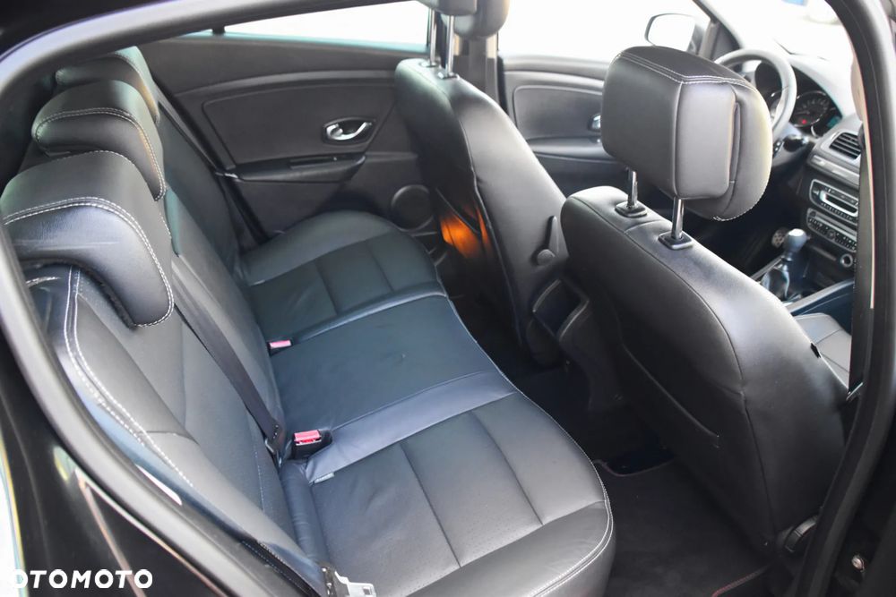 Renault Megane TCe 180 GT - 10