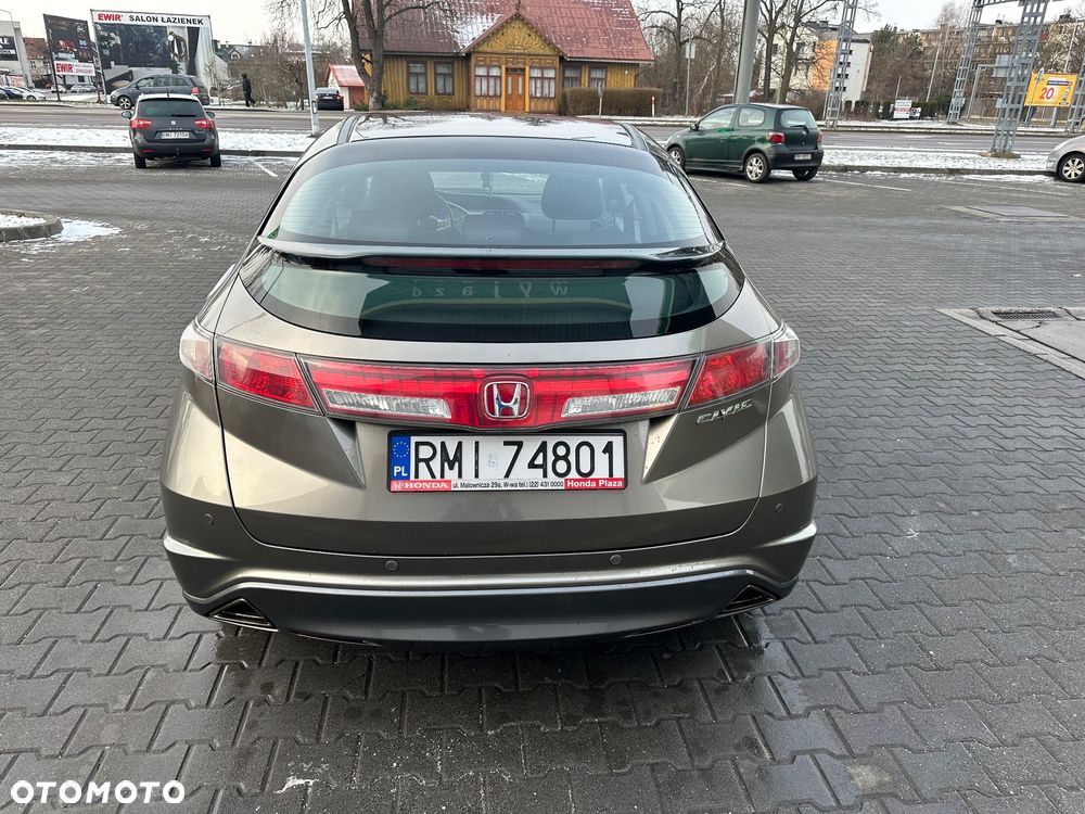 Honda Civic 1.8 Comfort - 3