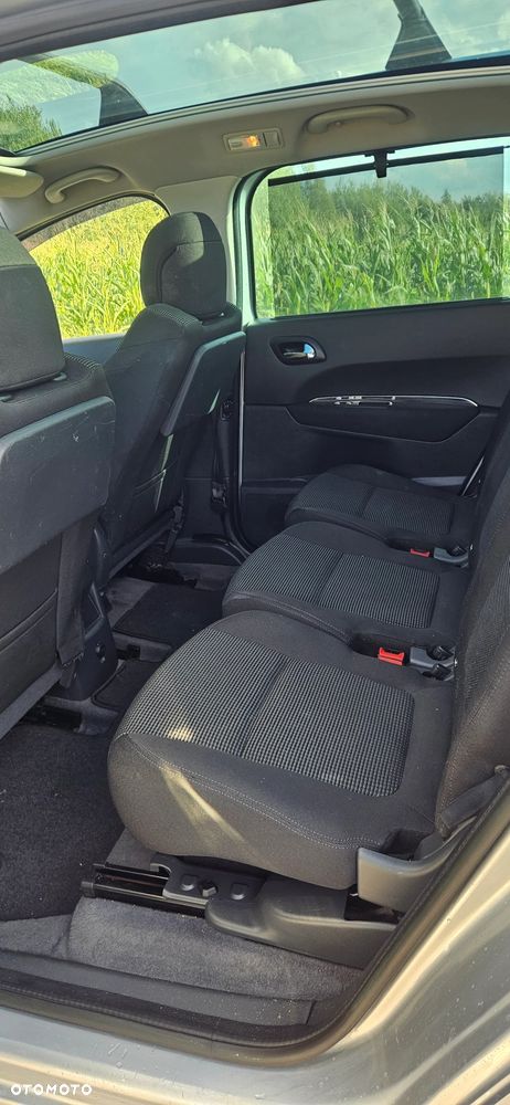 Peugeot 5008 - 13
