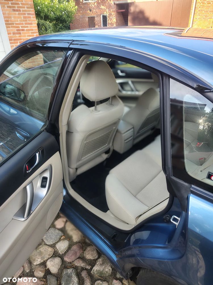 Subaru Legacy 2.0RA - 7