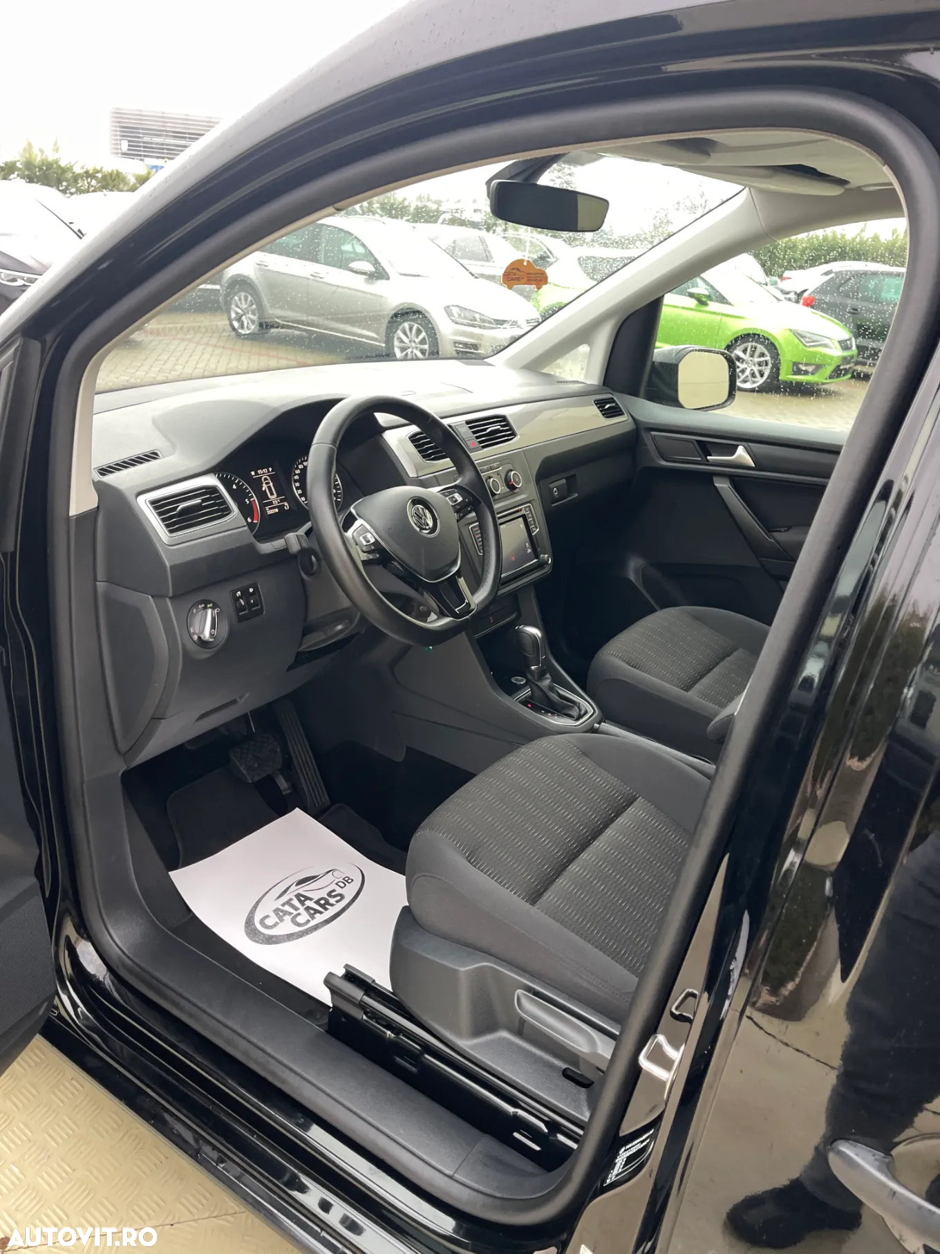 Volkswagen Caddy - 29