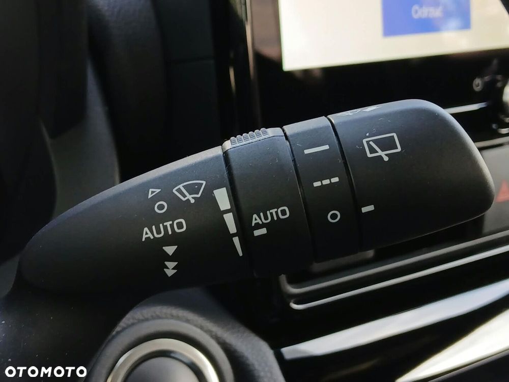 Toyota Yaris Cross Hybrid 1.5 Style - 28