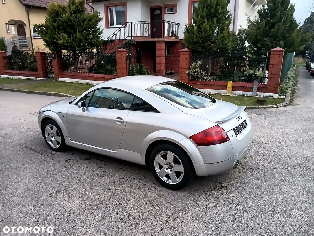 Audi TT Coupé 1.8T - 4