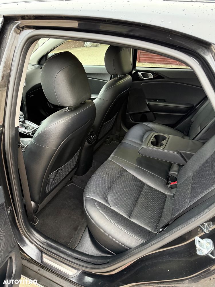 Kia XCeed 1.6 CRDi DCT7 PLATINUM EDITION - 24