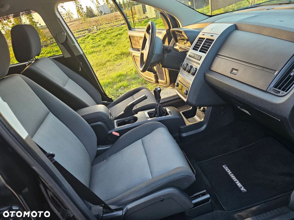 Dodge Journey 2.4 SE - 20