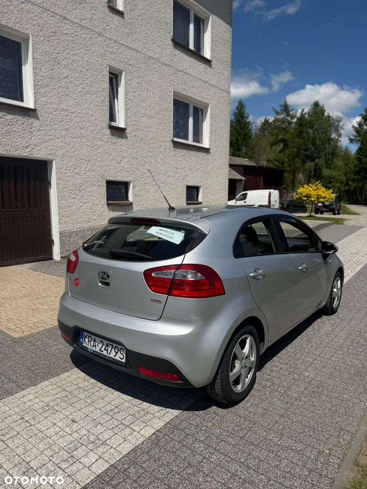 Kia Rio 1.4 crdi M - 3