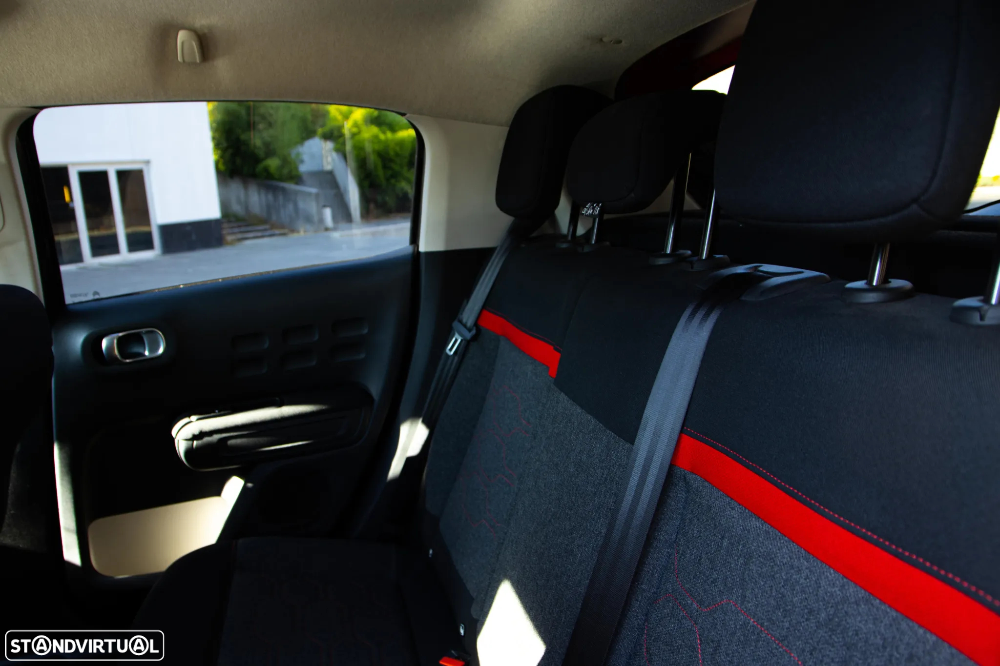 Citroën C3 1.2 PureTech Shine - 13