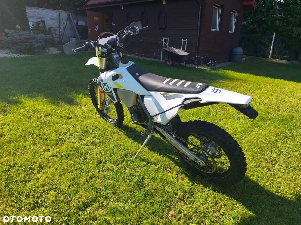 Husqvarna FE - 4