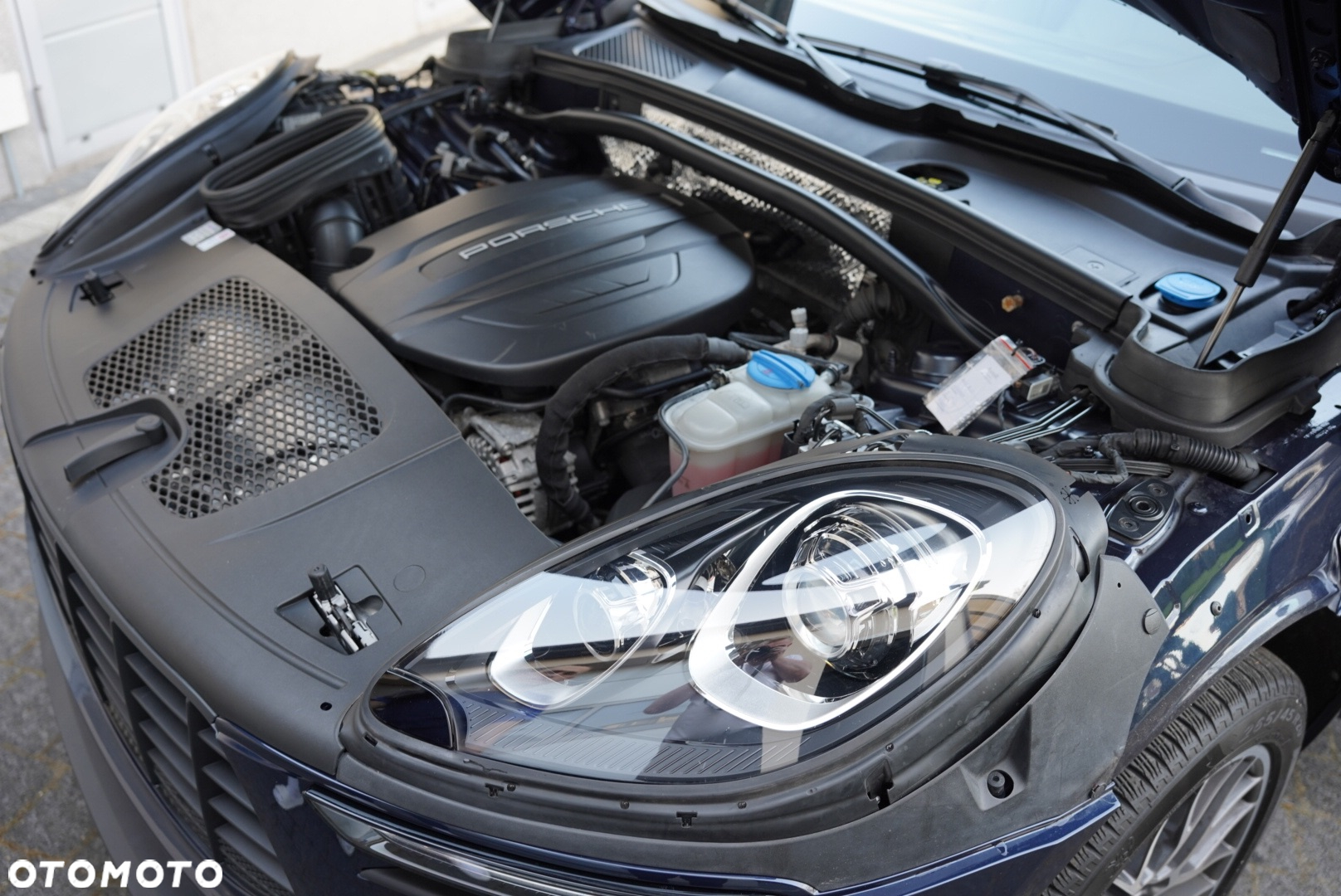 Porsche Macan Standard - 24