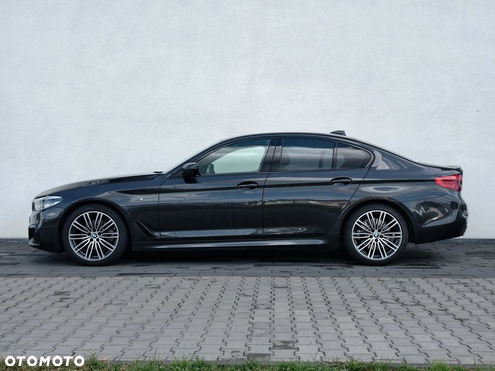 BMW Seria 5 520d xDrive Sport - 3