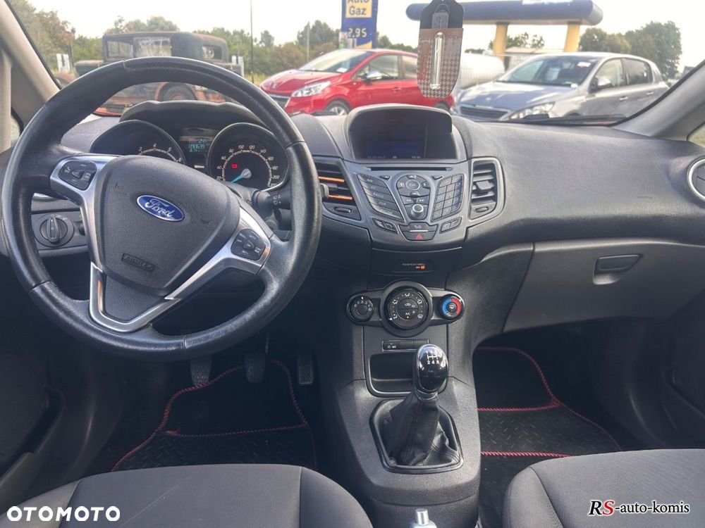 Ford Fiesta - 22