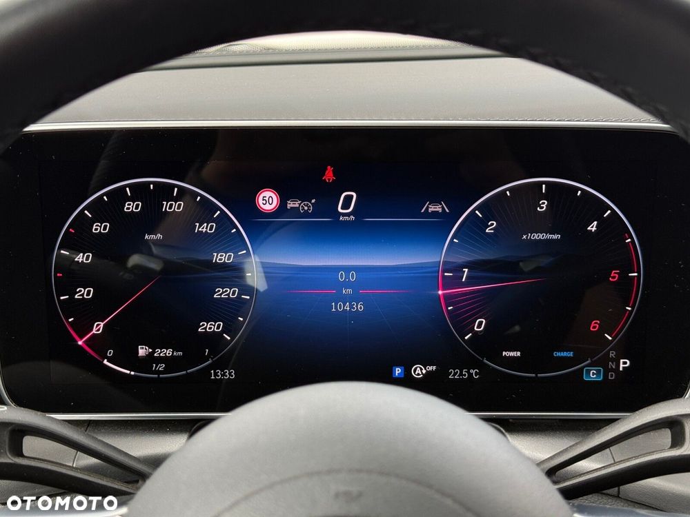 Mercedes-Benz GLC - 38