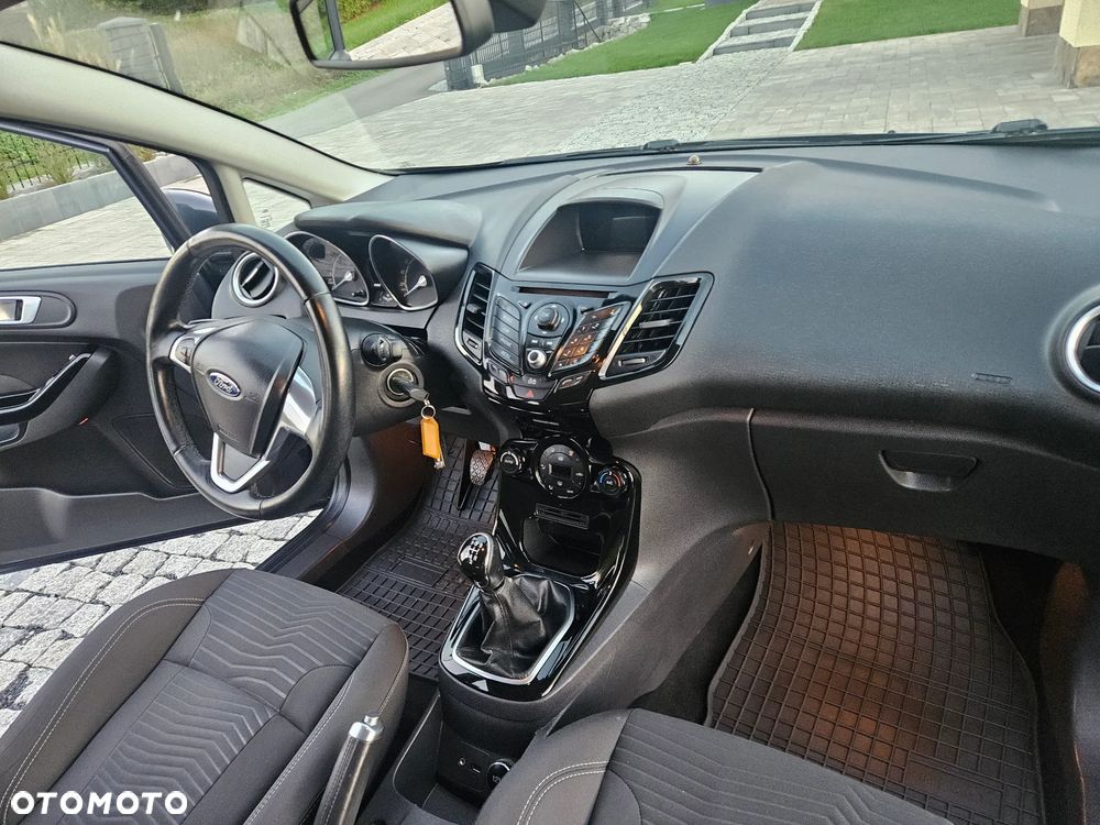 Ford Fiesta 1.25 Titanium - 36