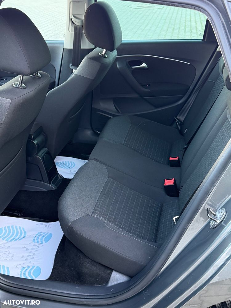 Volkswagen Polo 1.4 TDI (Blue Motion Technology) Comfortline - 15