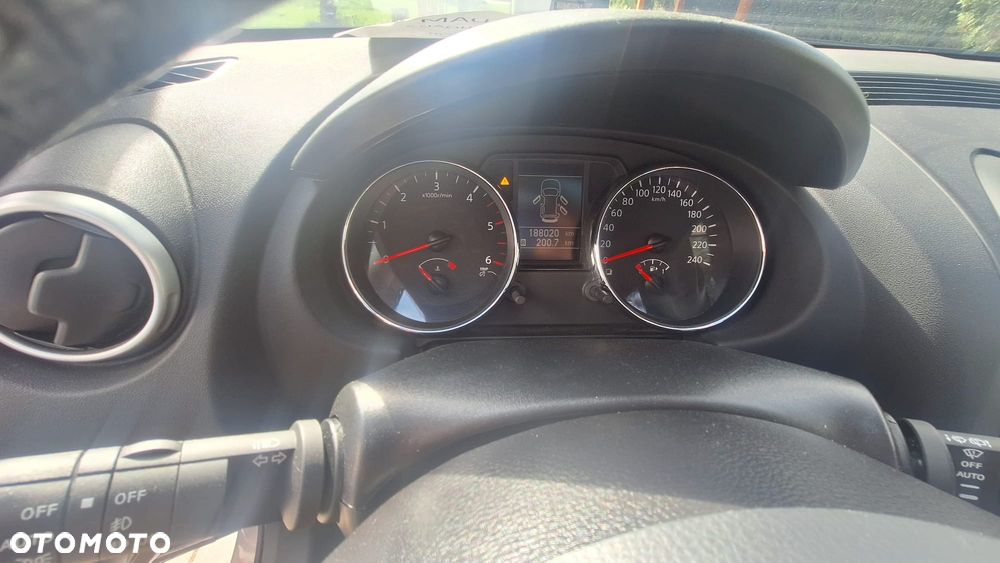 Nissan Qashqai+2 2.0 dCi DPF 4x4 tekna - 14