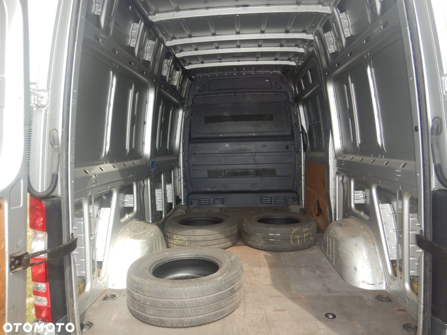 Mercedes-Benz Sprinter - 8