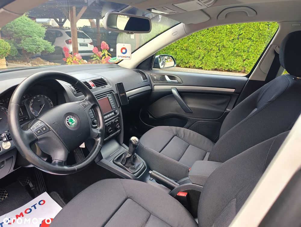 Skoda Octavia 2.0 TDI Ambiente - 22