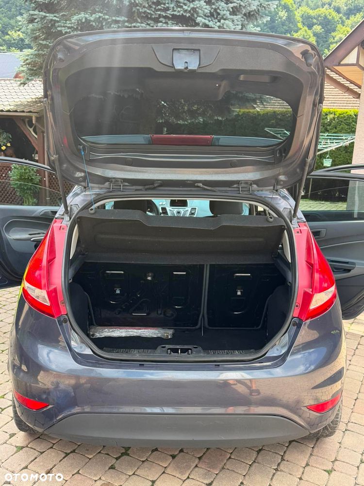 Ford Fiesta - 9