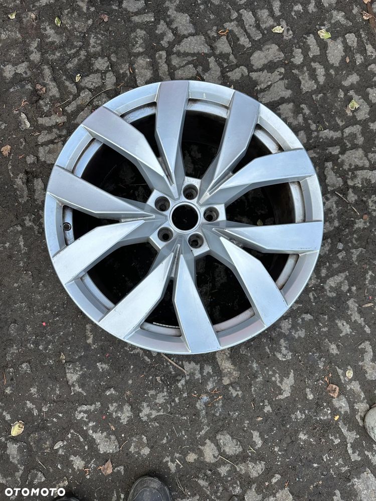 Felga VW Touareg 9J x 20 ET 33 760601025C 1szt. - 1