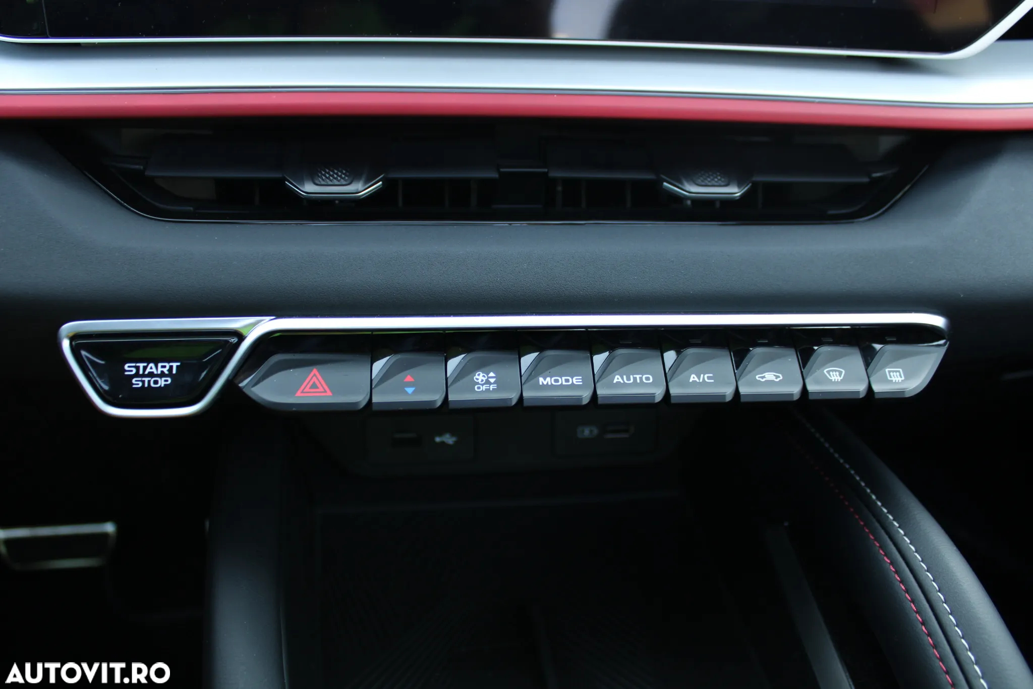 Geely Coolray - 15