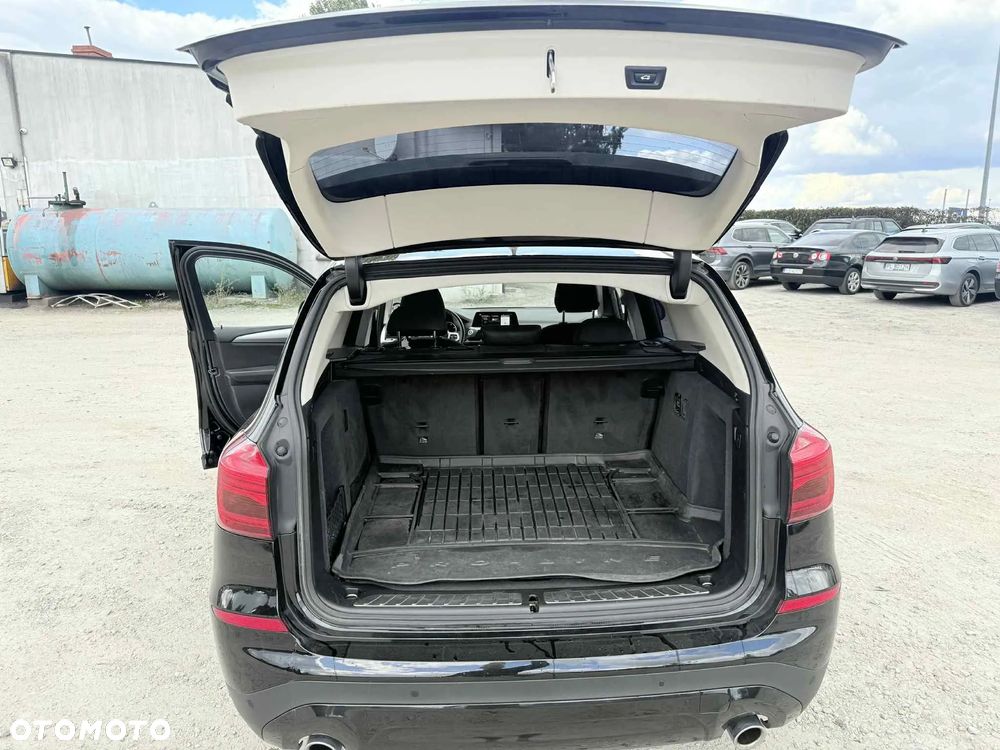 BMW X3 xDrive20d - 9