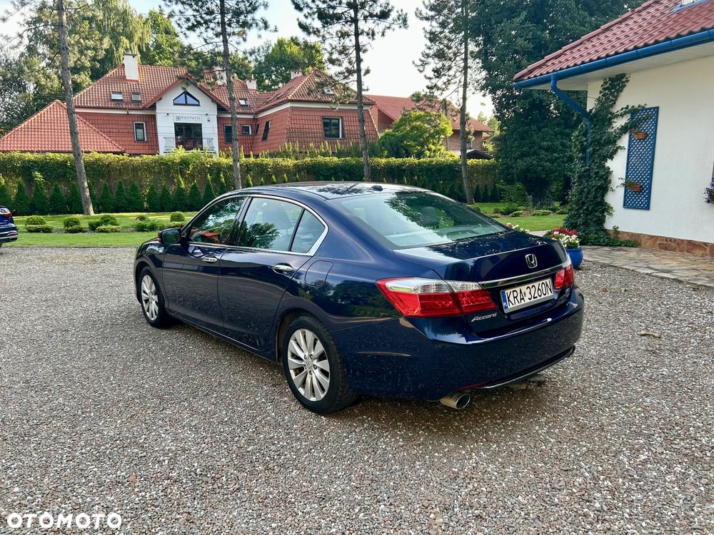 Honda Accord - 4