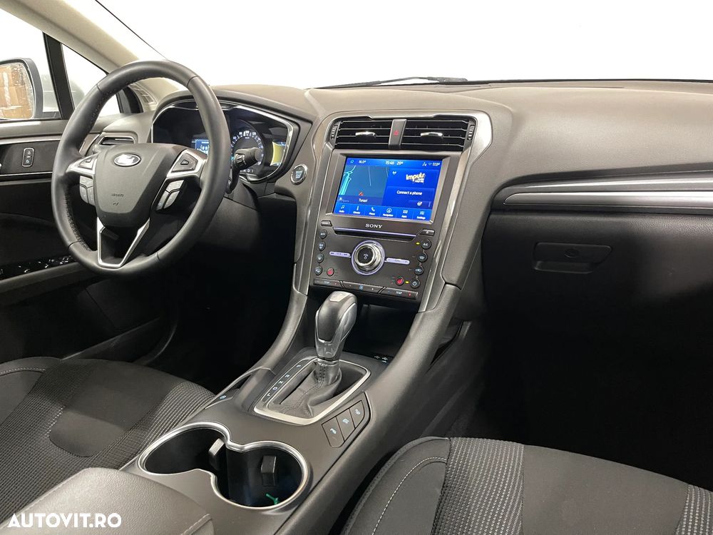 Ford Mondeo 2.0 HEV Titanium - 9