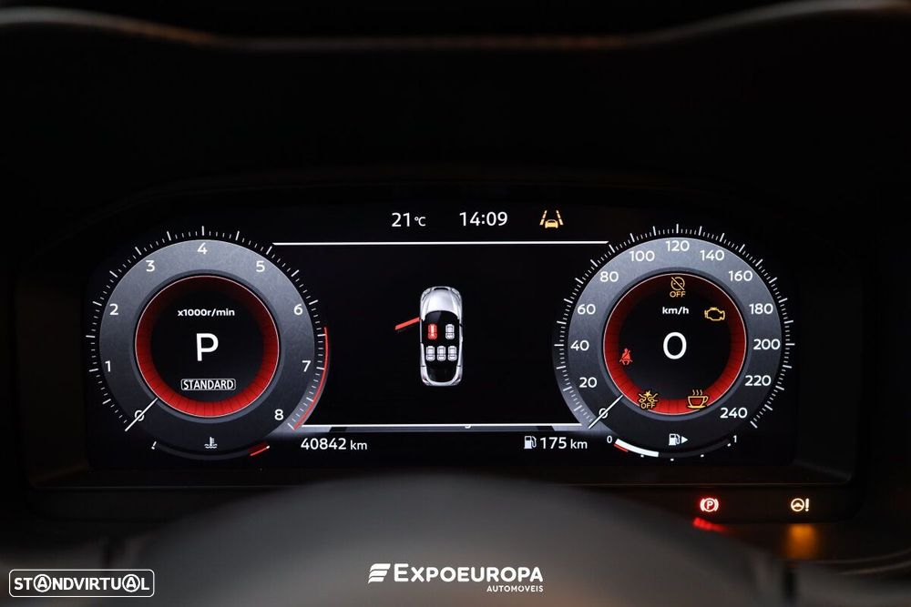 Nissan Juke 1.0 DIG-T N-Connecta NAV. DCT - 10
