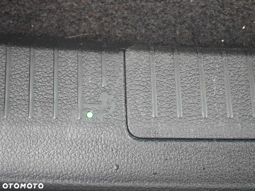 Volkswagen Golf Variant 2.0 TDI SCR DSG R-Line - 10