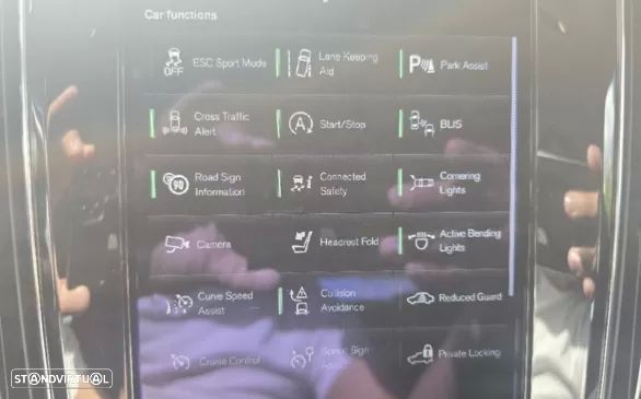 Volvo V60 2.0 B4 Momentum Plus - 14