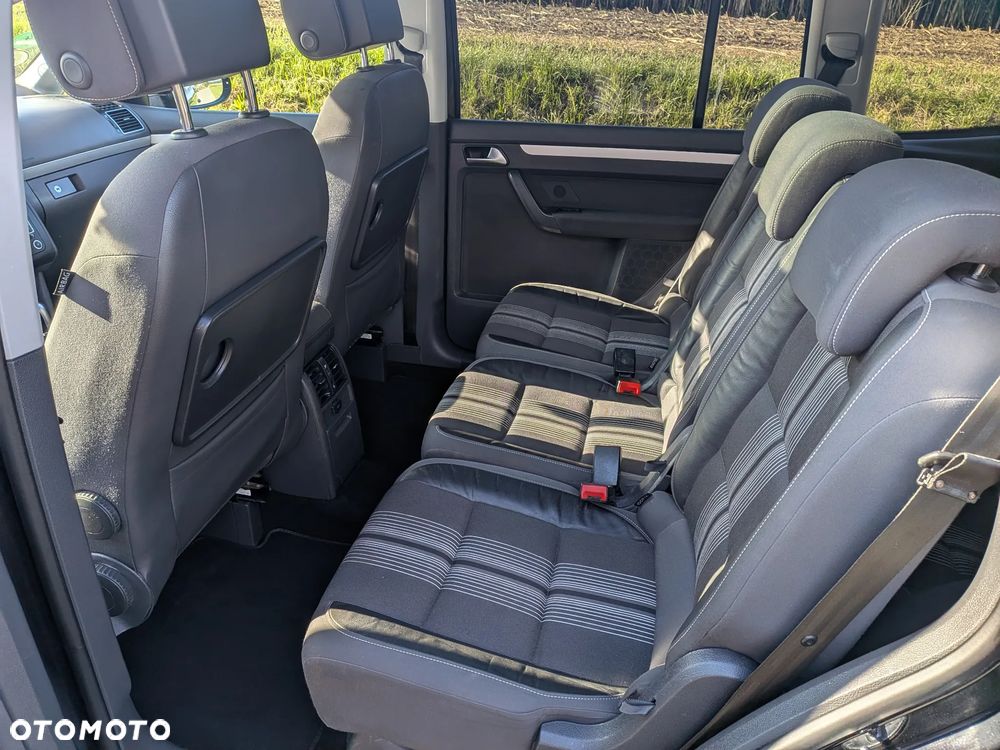 Volkswagen Touran 2.0 TDI DPF DSG Cup - 7