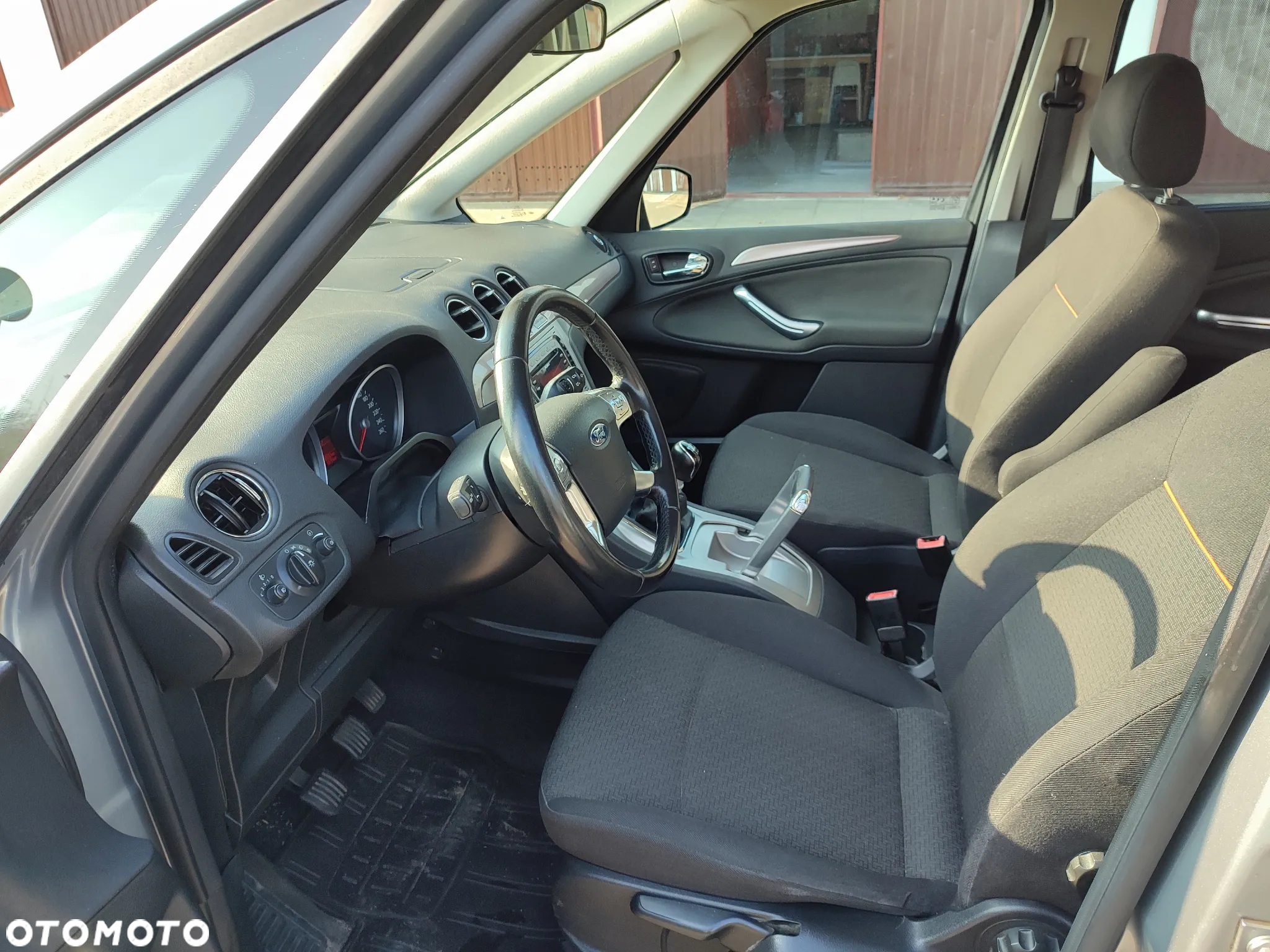 Ford Galaxy - 15