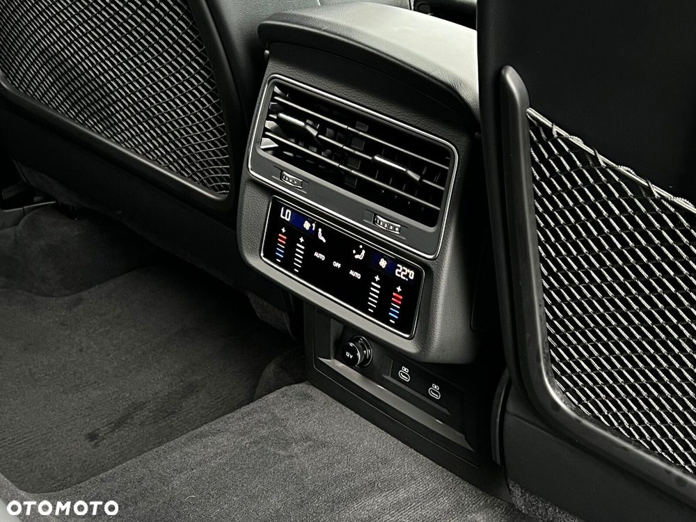 Audi Q8 - 15