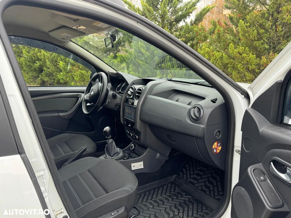 Dacia Duster dCi 110 FAP 4x4 Blackshadow - 20