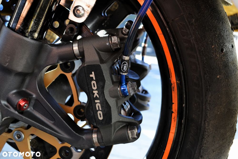 Suzuki GSX-R - 14
