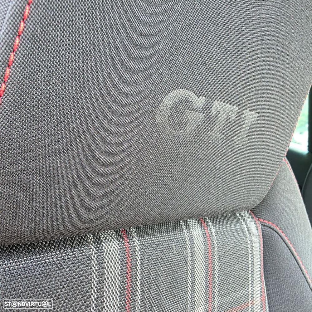 VW Golf 2.0 TSi GTI - 6