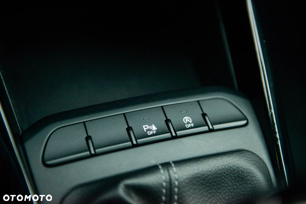Kia Rio 1.2 Business Line Plus - 37