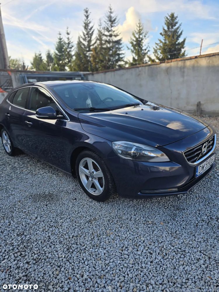 Volvo V40 D2 Momentum - 16