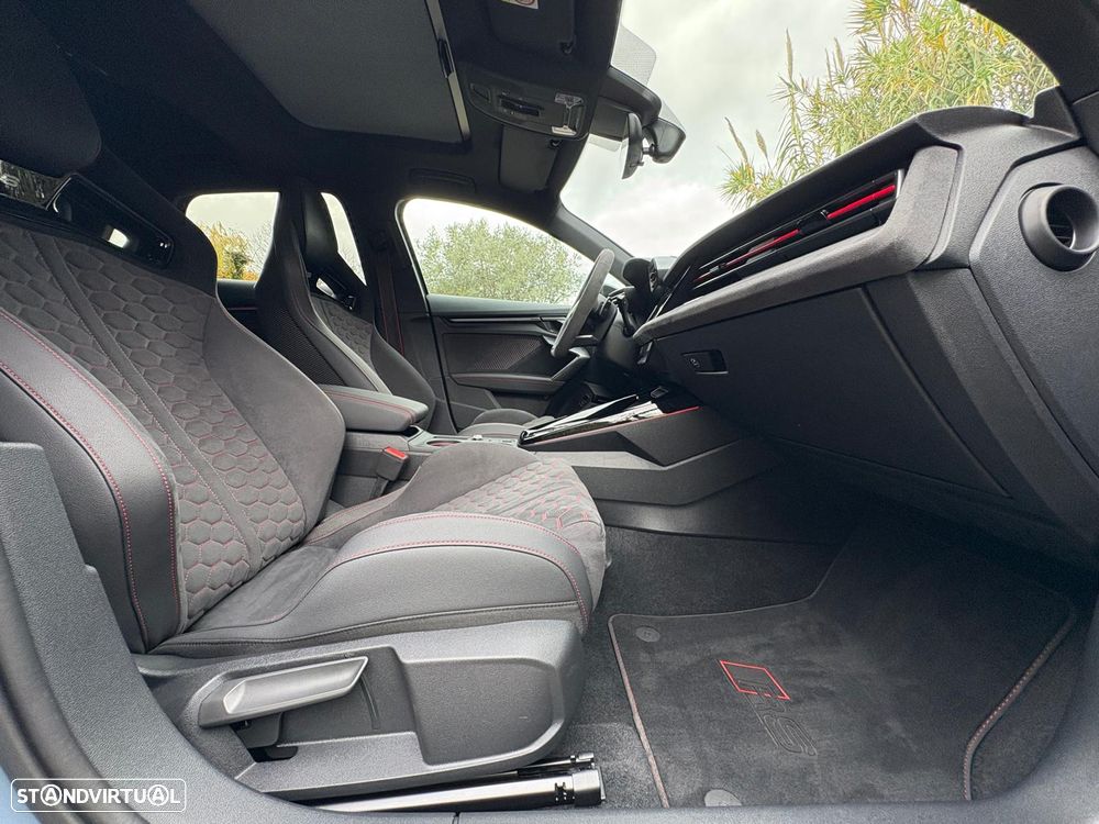 Audi RS3 Sportback 2.5 TFSI quattro S tronic - 44