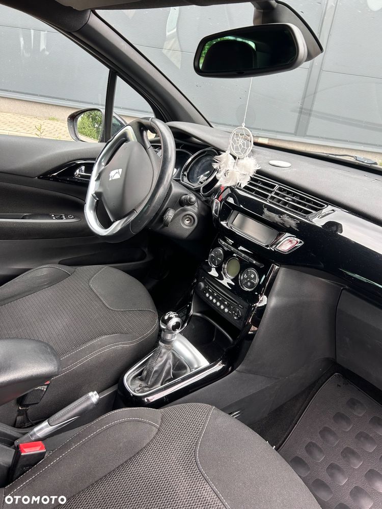 Citroën DS3 1.6 HDi SoChic - 6