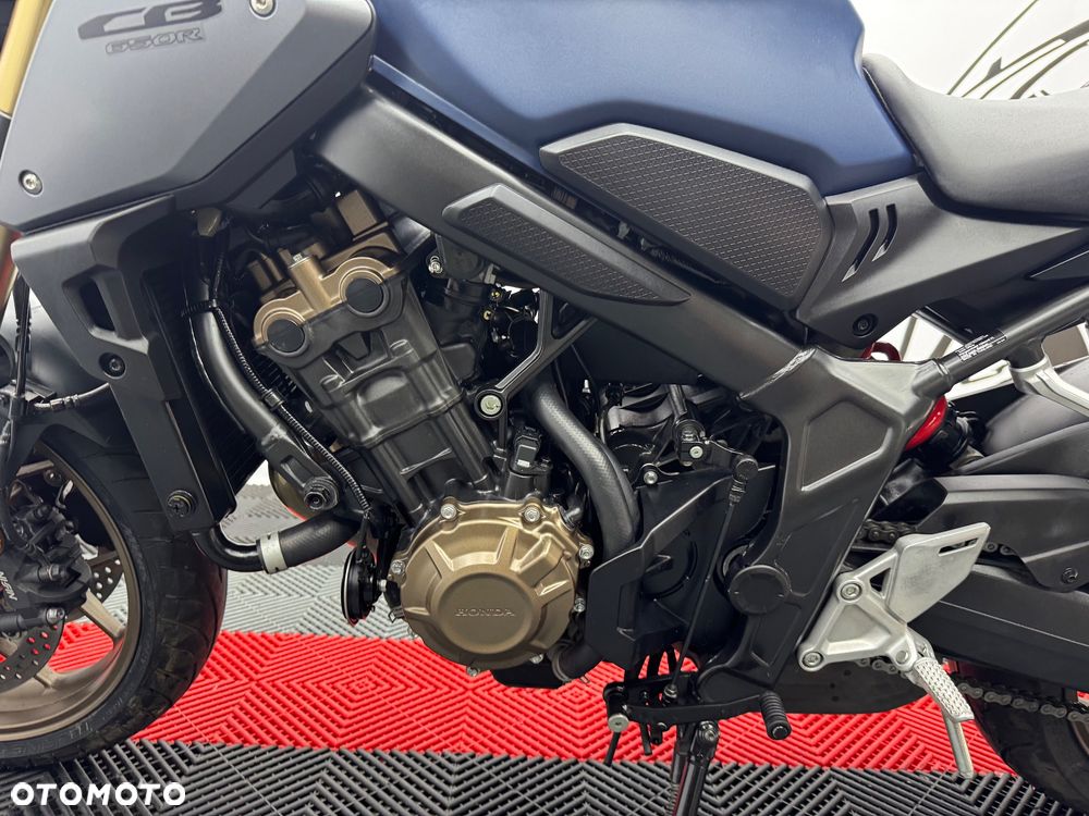 Honda CB - 21