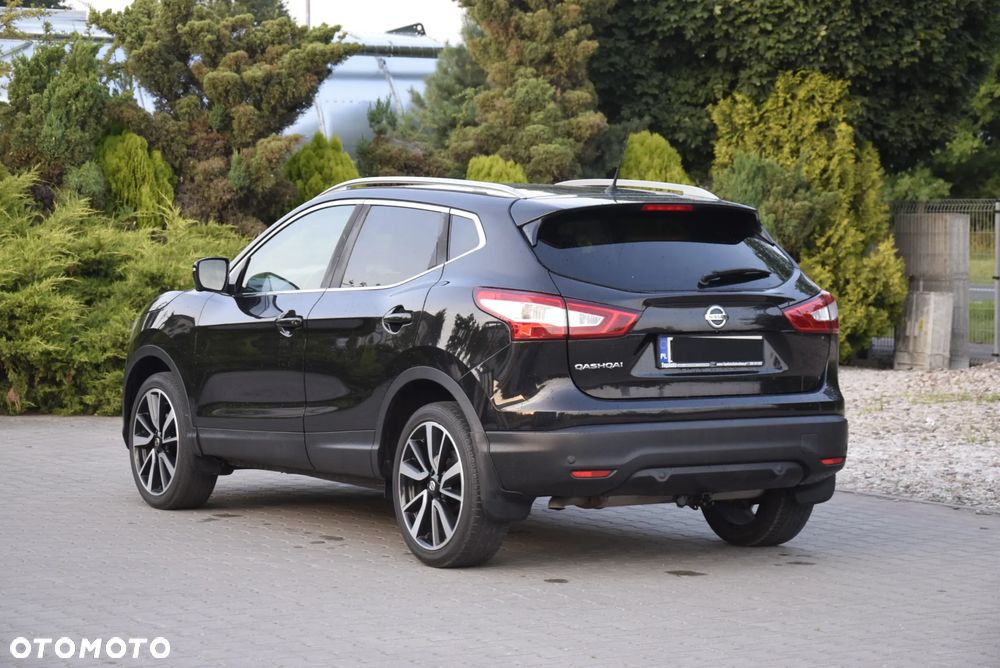 Nissan Qashqai 1.6 dCi Xtronic TEKNA+ - 23
