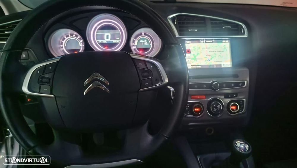 Citroën C4 1.2 PureTech Live - 12