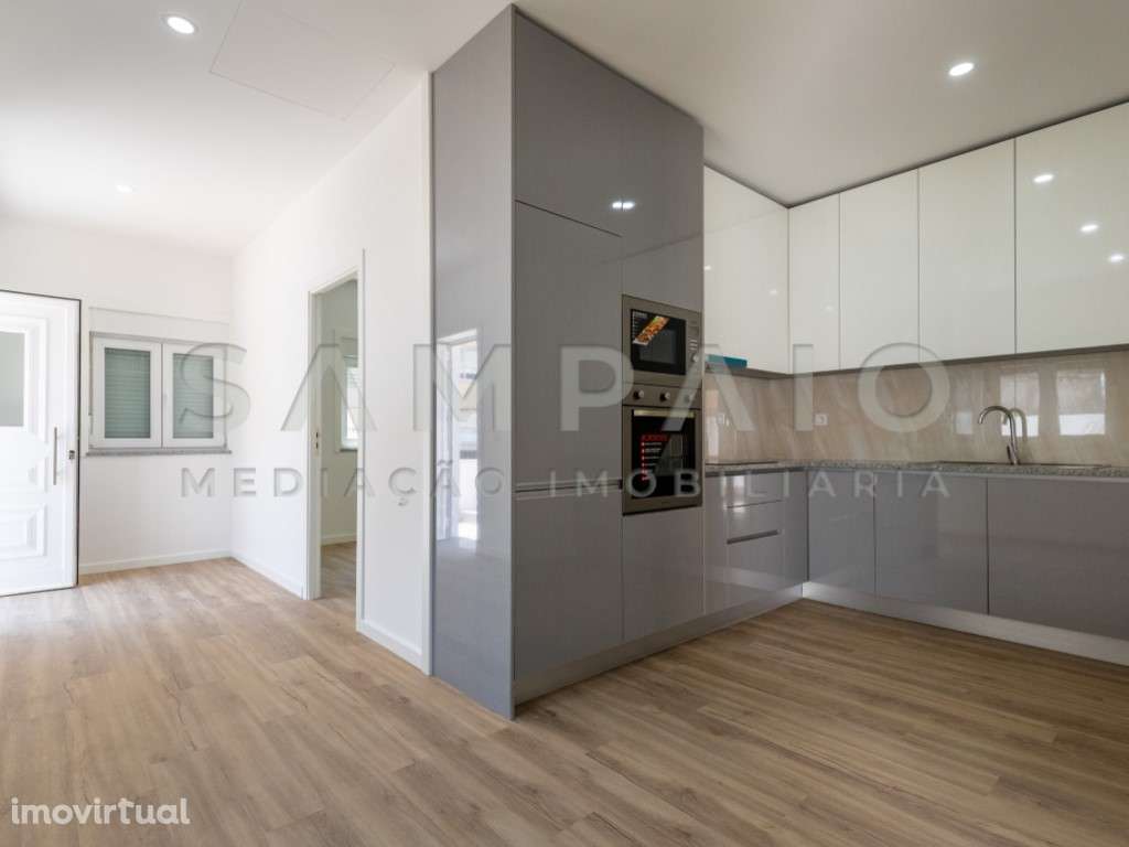 Moradia T1 - Centro de Rio Tinto - Renovada! - Grande imagem: 5/21